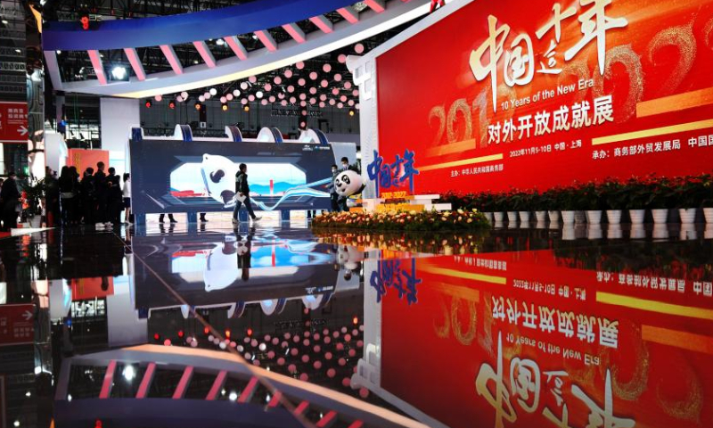People visit an exhibition themed Ten Years of the New Era during the fifth China International Import Expo (CIIE) at the National Exhibition and Convention Center (Shanghai) in east China's Shanghai, Nov. 6, 2022. Photo: Xinhua