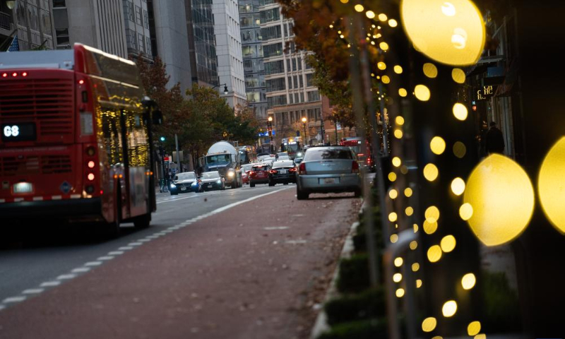 Vehicles are seen in Washington, D.C., the United States, Nov. 4, 2022. Photo: Xinhua