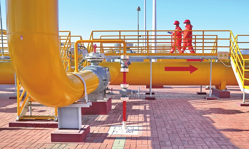 Staff members from PipeChina conduct a daily inspection of the China-Russia east-route natural gas pipeline in Qinhuangdao, North China's Hebei Province on November 1, 2022, aiming to strengthen inspections of the route and ensure the daily consumption of gas for households in the Beijing-Hebei-Tianjin region of North China. Photo: VCG