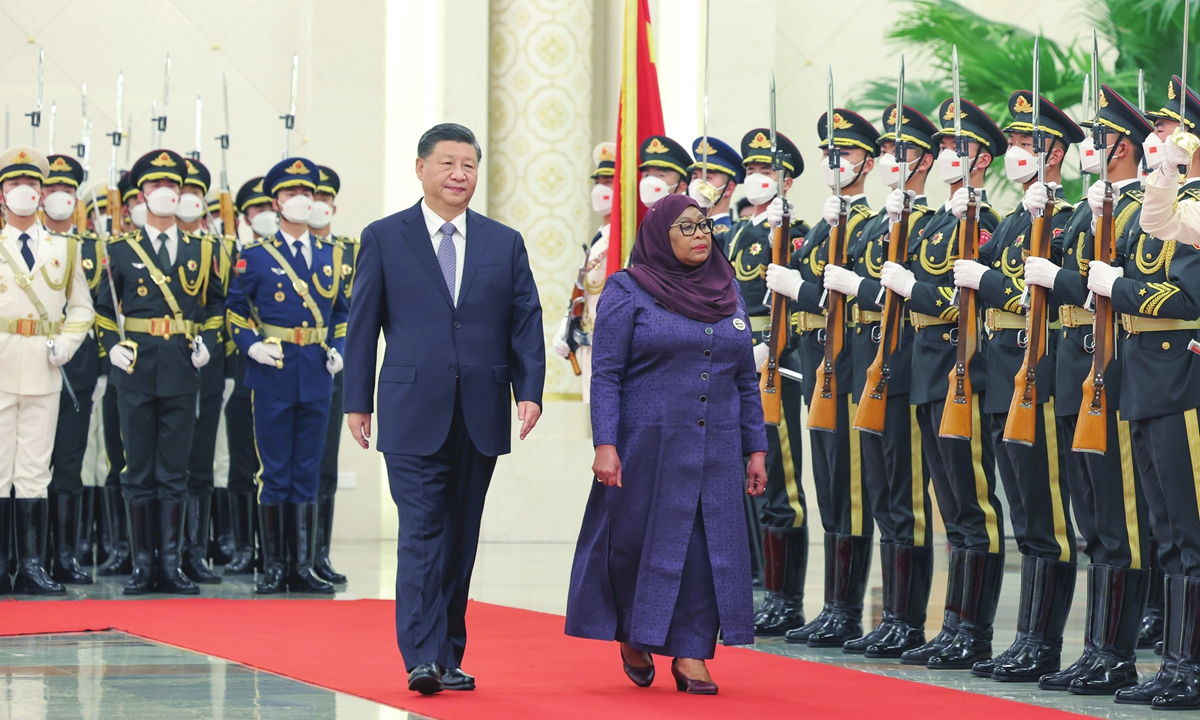 Chinese President Xi Jinping holds a welcoming ceremony for visiting Tanzanian President Samia Suluhu Hassan in the Great Hall of the People in Beijing on November 3, 2022. Photo: Xinhua