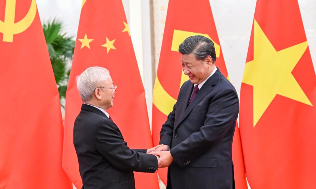 Xi Jinping, general secretary of the Communist Party of China Central Committee and Chinese president, holds a ceremony to welcome Nguyen Phu Trong, general secretary of the Communist Party of Vietnam Central Committee, prior to their talks at the Great Hall of the People in Beijing, capital of China, Oct. 31, 2022. Photo:Xinhua
