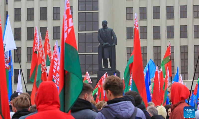 People attend an event to mark the 105th anniversary of the 1917 October Revolution, in Minsk, Belarus, Nov. 7, 2022.(Photo: Xinhua)