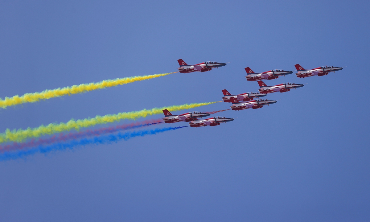 China's Hongying (or Red Eagle) Aerobatic Team of the PLA Air Force Aviation University performed at the 14th Airshow China in Zhuhai, South China's Guangdong Province, on November 9, 2022. The 14th China International Aviation and Aerospace Exhibition, also known as Airshow China, kicked off on Tuesday. Photos: Cui Meng/GT