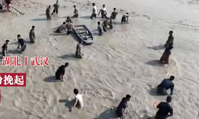 Recently, a university in Wuhan, Central China's Hubei Province, held a fishing competition to enrich the students' extracurricular activities.