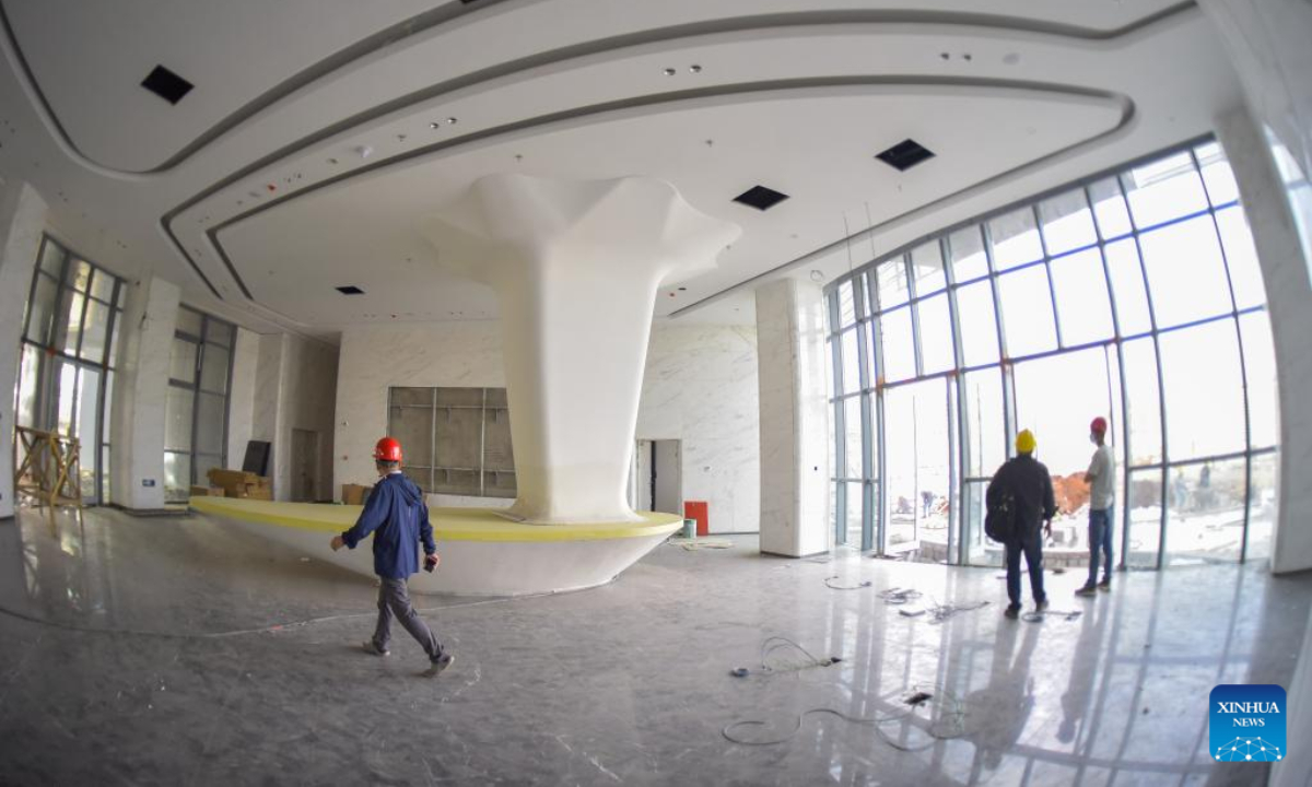 Workers are seen at the construction site of the headquarters of the Africa Centers for Disease Control and Prevention (Africa CDC) in Addis Ababa, Ethiopia, on Dec 23, 2022. Photo:Xinhua