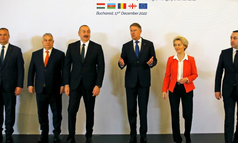 Romanian Prime Minister Nicolae Ciuca, Hungarian Prime Minister Viktor Orban, Azerbaijan's President Ilham Aliyev, Romanian President Klaus Iohannis, European Commission President Ursula von der Leyen and Georgian Prime Minister Irakli Garibashvili (from L to R) are pictured ahead of the signing ceremony of the Agreement on Strategic Partnership in the Field of Green Energy Development and Transmission in Bucharest, Romania, Dec. 17, 2022. Romania, Hungary, Azerbaijan and Georgia signed on Saturday an agreement on the Black Sea submarine cable for the transport of electricity from the Caspian area to Romania. (Photos by Cristian Cristel/Xinhua)