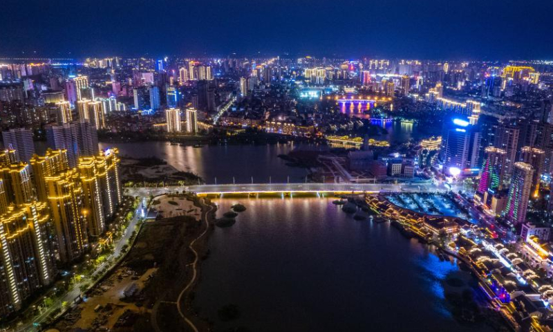 This aerial photo taken on Nov. 12, 2022 shows a night view of the Yinyuan river and its surrounding area in Changde, central China's Hunan Province. Photo: Xinhua