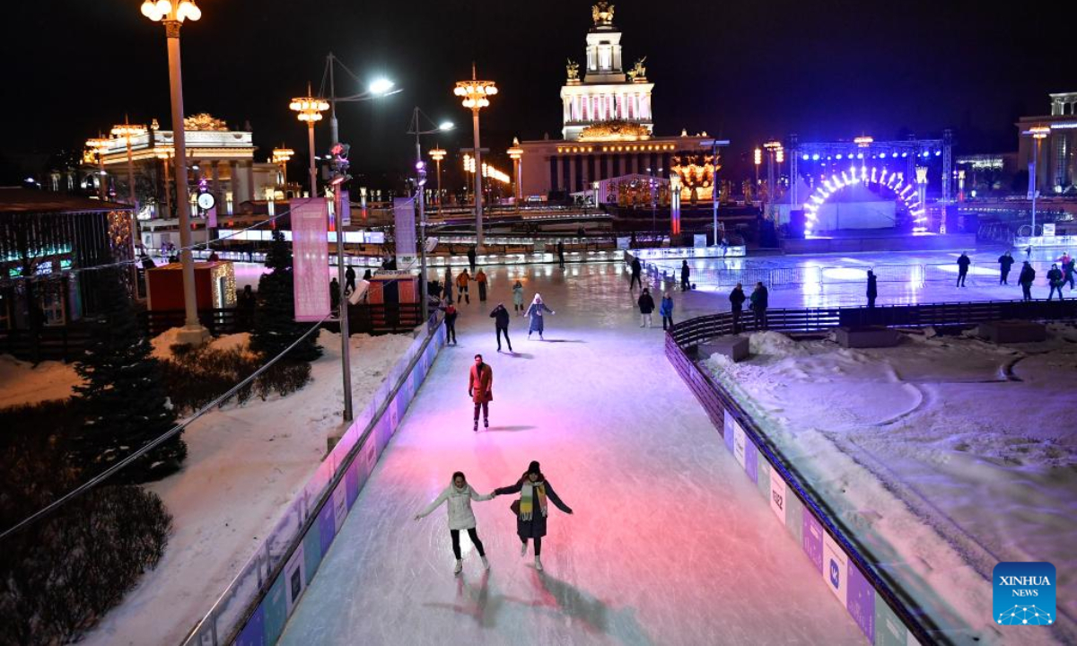 VDNH ice rink opens to public in Moscow Global Times