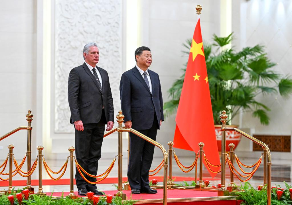 Xi Jinping, general secretary of the Communist Party of China (CPC) Central Committee and Chinese president, holds a ceremony to welcome Miguel Diaz-Canel Bermudez, first secretary of the Central Committee of the Communist Party of Cuba and Cuban president, prior to their talks at the Great Hall of the People in Beijing, capital of China, Nov 25, 2022.Photo:Xinhua