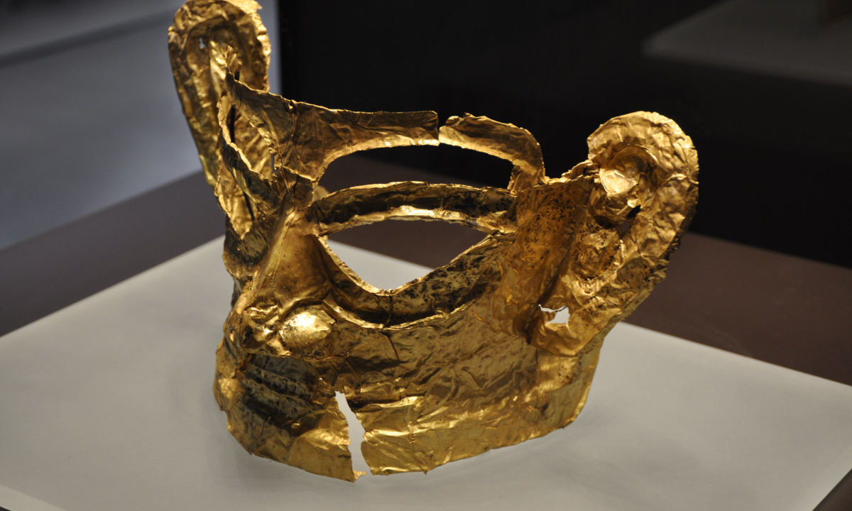 A golden mask from the Sanxingdui Ruins Photo: VCG