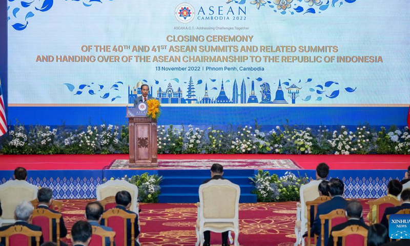 Indonesian President Joko Widodo speaks at the closing ceremony of the 40th and 41st ASEAN Summits and Related Summits in Phnom Penh, Cambodia, Nov. 13, 2022. The 40th and 41st ASEAN Summits and Related Summits concluded in Cambodia on Sunday, achieving fruitful results for greater regional cooperation towards the post-COVID-19 pandemic socio-economic recovery. Photo: Xinhua