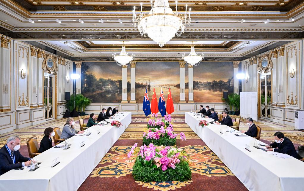 Chinese President Xi Jinping meets with New Zealand Prime Minister Jacinda Ardern in Bangkok, Thailand, Nov 18, 2022. Photo:Xinhua