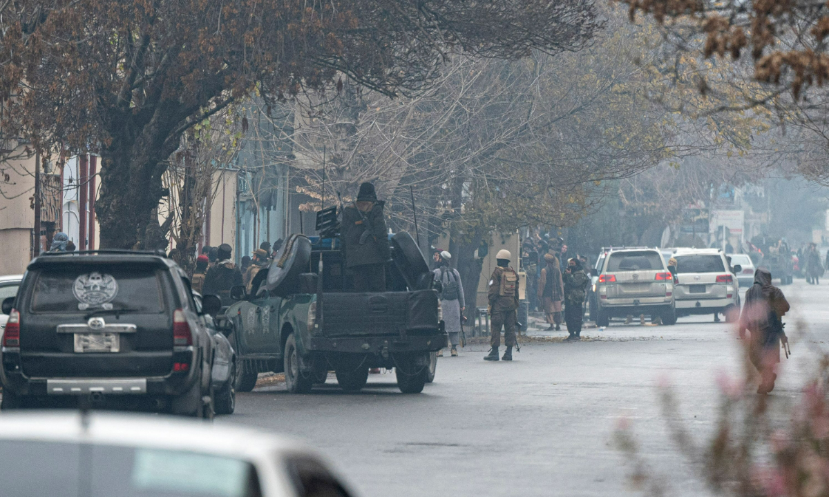 Taliban security forces arrive at the site of an attack at Shahr-e-naw, one of the main commercial areas in Kabul on December 12, 2022. A loud blast and gunfire were heard in the Afghan capital near a guest house popular with Chinese business visitors, a witness said, according to media reports. Photo: VCG