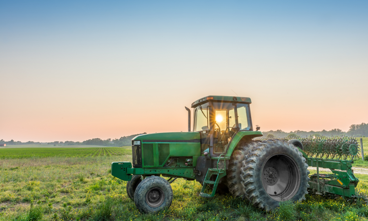 A tractor rests on a farm in Maryland, the US. Photo:VCG