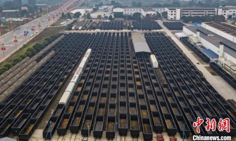 The railway cars to be delivered Photo: Chinanews.com