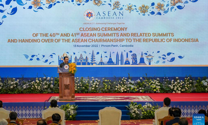 Cambodian Prime Minister Samdech Techo Hun Sen speaks at the closing ceremony of the 40th and 41st ASEAN Summits and Related Summits in Phnom Penh, Cambodia, Nov. 13, 2022. The 40th and 41st ASEAN Summits and Related Summits concluded in Cambodia on Sunday, achieving fruitful results for greater regional cooperation towards the post-COVID-19 pandemic socio-economic recovery. Photo: Xinhua