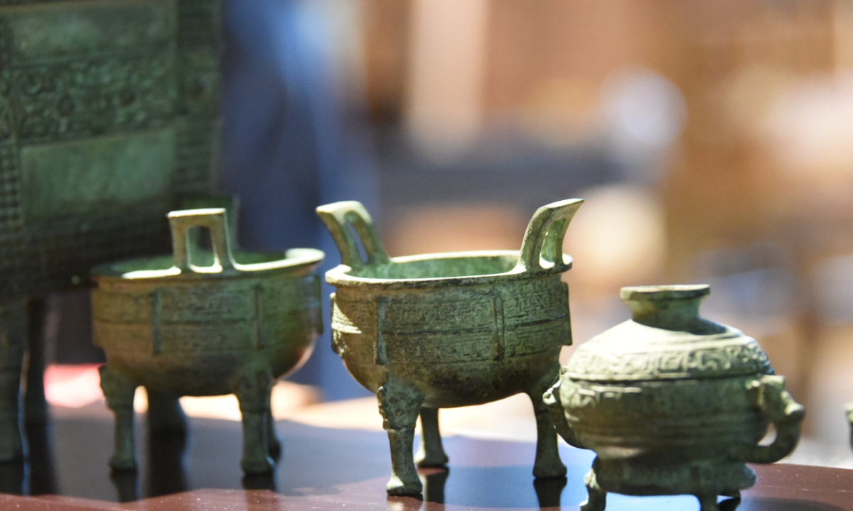 Models of bronze wares in archeological blind-boxes Photo: VCG