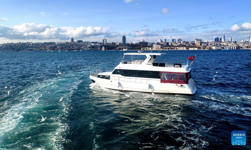 This photo taken on Nov. 27, 2022 shows a view of the Bosporus Strait in Istanbul, Türkiye.(Photo: Xinhua)