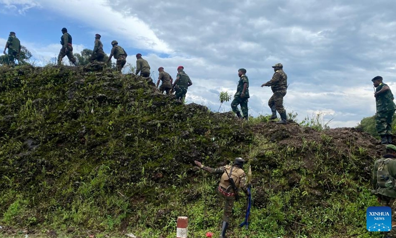 Photo taken on Nov. 21, 2022 shows soldiers operating near Kibumba, the Democratic Republic of the Congo (DRC).(Photo: Xinhua)