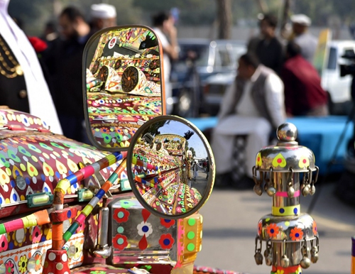 A car decorated with traditional truck art is seen during the Vintage and Classic car show in northwest Pakistan's Peshawar on Dec. 4, 2022.(Photo: Xinhua)