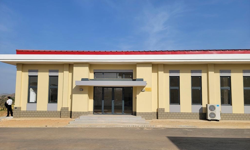 A signpost in the China-aided Nigeria Agricultural Demonstration Center is pictured in Abuja, Nigeria, Dec. 6, 2022. China on Tuesday handed over an agricultural demonstration center project to Nigeria, as part of efforts to scale up agricultural productivity and development in the most populous African country.(Photo: Xinhua)
