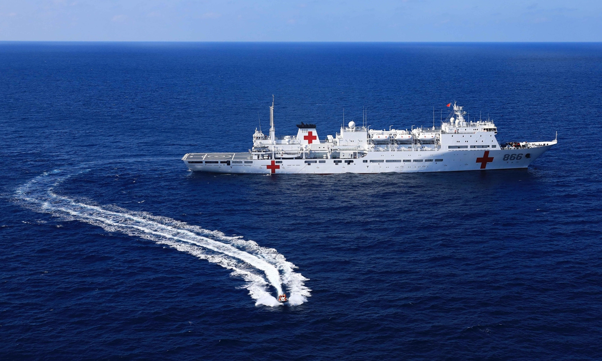 PLA naval hospital ship Peace Ark conducts dills of 