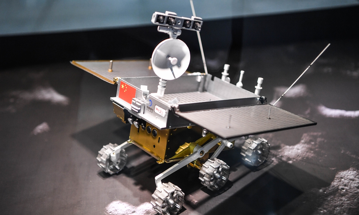 A model of the Yutu-2 lunar rover Photo: VCG