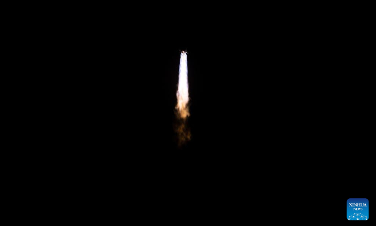 A Long March-2C carrier rocket carrying the APSTAR-6E telecommunication satellite blasts off from the Xichang Satellite Launch Center in southwest China's Sichuan Province on Jan 13, 2023. Photo:Xinhua