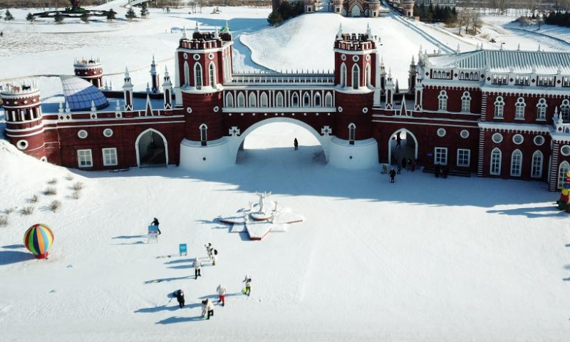 Tourists ski at the Volga Manor in Harbin, northeast China's Heilongjiang Province, Jan. 26, 2023. Heilongjiang has attracted legions of tourists during the Spring Festival holiday. Photo: Xinhua
