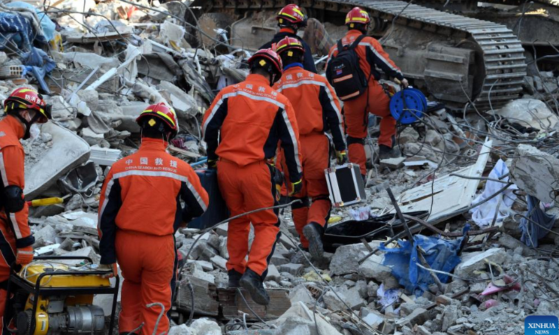 Rescuers carry out rescue operation on earthquake debris in Antakya in the southern province of Hatay, Türkiye, Feb. 12, 2023. Photo: Xinhua