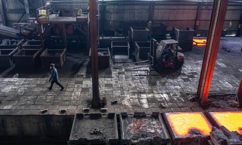 Employees work at the Heihe Hoshine Silicon Industry Co., Ltd. in the Heihe Area of China (Heilongjiang) Pilot Free Trade Zone in northeast China's Heilongjiang Province, Feb. 11, 2023. Recently, enterprises in the Heihe Area of China (Heilongjiang) Pilot Free Trade Zone have been busy with production to meet the orders and to make a good start in the first quarter of 2023. Photo: Xinhua