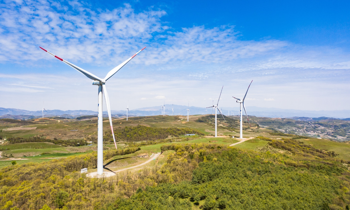 Aerial photo taken on April 27, 2020 shows wind power installations in Weining County, southwest China's Guizhou Province. Photo:Xinhua