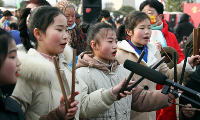 Students perform at the Quyi fair in Majie Village of Baofeng County, central China's Henan Province, Feb. 3, 2023. Photo: Xinhua