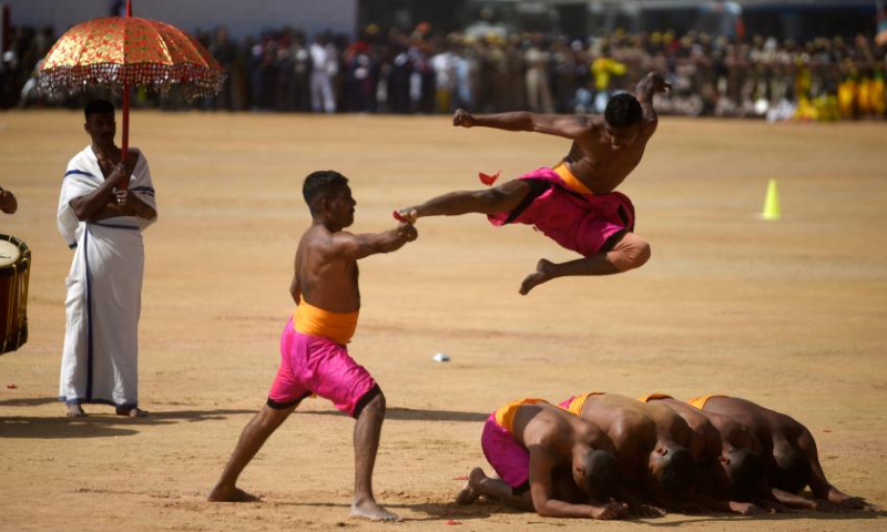 Soldiers of the Madras Engineers Group perform 'Kalaripayattu,' a traditional martial art from Kerala, in celebration of India's Republic Day, in Bangalore, India, Jan. 26, 2023. Photo: Xinhua