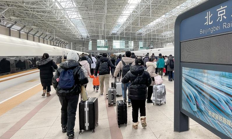 Passengers arrive at Beijing North Railway Station in Beijing, capital of China, Jan. 26, 2023. China witnessed an increase of railway passenger trips on the sixth day of the seven-day Spring Festival holiday. Photo: Xinhua