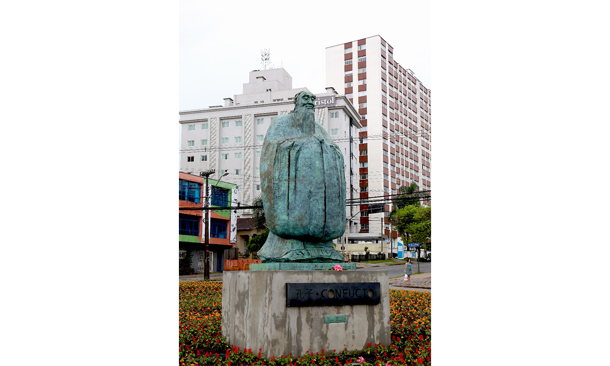 Confucius by Wu Weishan, in Curitiba, Brazil Photo: Courtesy of the National Art Museum of China

