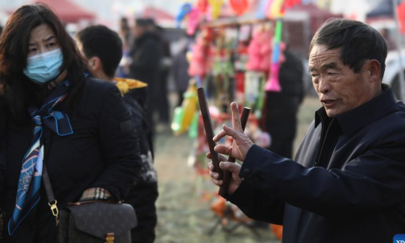 Folk artists perform at the Quyi fair in Majie Village of Baofeng County, central China's Henan Province, Feb. 3, 2023. Photo: Xinhua