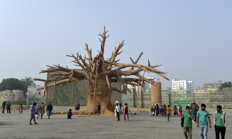 Photo shows a tree made out of cigarette filters at an exhibition in Bangladeshi capital Dhaka on Jan. 5, 2023. (Photo by Salim/Xinhua) 