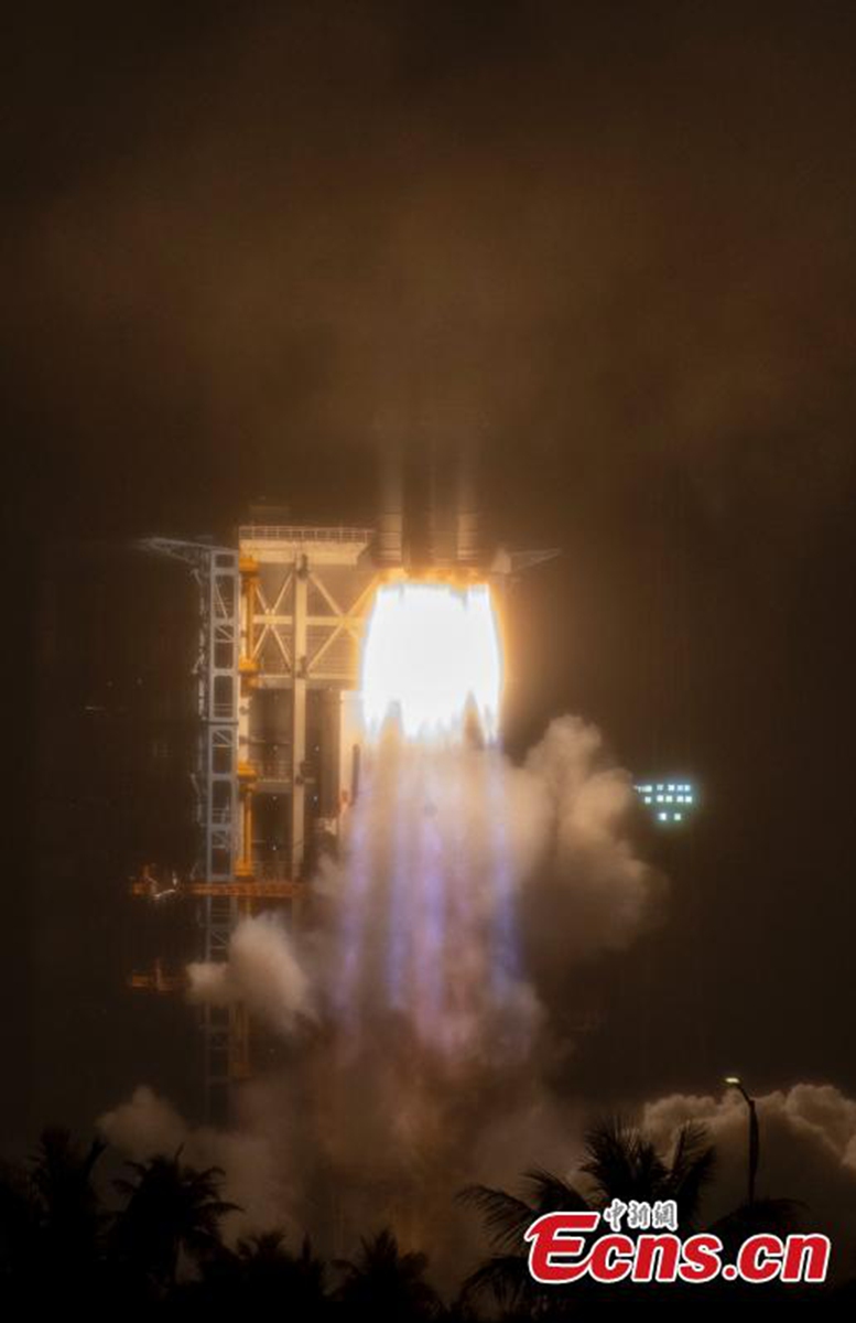 A modified version of the Long March 7 carrier rocket carrying Shijian-23, Shiyan-22A and Shiyan-22B satellites blasts off from the Wenchang Spacecraft Launch Site in south China's Hainan Province, Jan. 9, 2023. (Photo: China News Service/Luo Yunfei)




