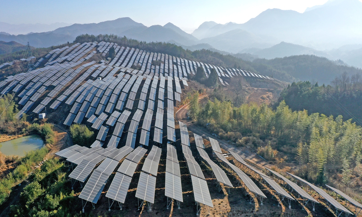 A photovoltaic (PV) power station on a barren mountain in Xianju
county, East China's Zhejiang Province, delivers green energy on January 8,
2023. Xianju county has invested more into exploring the solar power industry in recent
years to help boost local incomes and provide more jobs to rural workers. Photo: IC