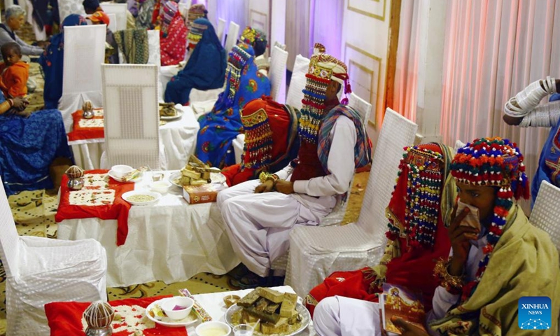Brides and grooms are seen during a mass wedding ceremony in southern Pakistani port city of Karachi on Jan. 8, 2023. Photo: Xinhua