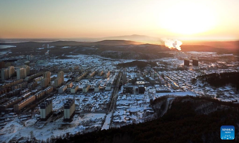 This aerial photo taken on Jan. 14, 2023 shows the city scenery in Fuyuan, northeast China's Heilongjiang Province. (Xinhua/Wang Jianwei)