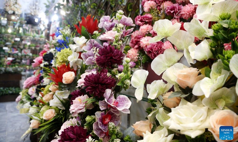 Artificial flowers imported from China are seen at a flower shop in Rawalpindi, Pakistan on Jan. 3, 2023.(Photo: Xinhua)