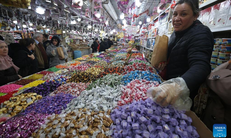 People visit market ahead of Amazigh New Year in Algeria - Global Times