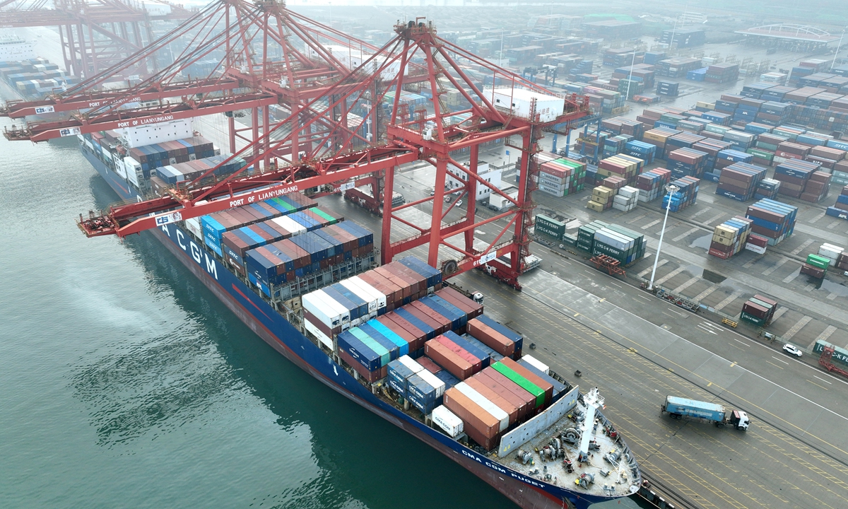 Cargo ships dock at the container terminal in Lianyungang Port, East China's Jiangsu Province on January 13, 2023. The mighty Chinese trade engine exceeded 40 trillion yuan ($5.96 trillion) for the first time in history in 2022, official data shows. Photo: VCG