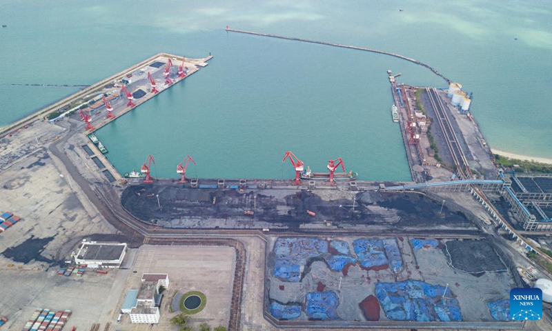This aerial photo taken at the Dongfang Lingang Industrial Park shows the Basuo Port in Dongfang City, south China's Hainan Province, Oct. 23, 2022. After exceeding 100 billion yuan (about $14.92 billion) for the first time in 2021, the total import and export value of Hainan Free Trade Port exceeded 200 billion yuan (about $29.84 billion) to reach 200.95 billion yuan (about $29.98 billion) in 2022, an increase of 36.8 percent. (Xinhua/Pu Xiaoxu)