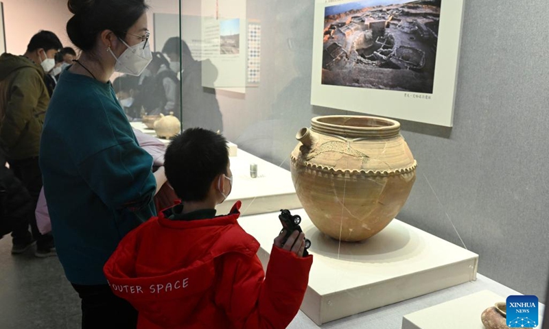 People visit an exhibition of antiquities from ancient Syria at Hebei Museum in Shijiazhuang, north China's Hebei Province, Jan. 31, 2023. The exhibition displaying antiquities of nine museums in Syria will last till April 9.(Photo: Xinhua)