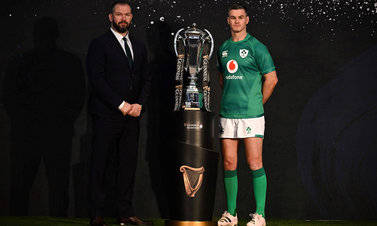 Johnny Sexton poses with the Six Nations trophy during the six Nations Rugby Union tournament media launch in London on January 23, 2023. Photo: AFP