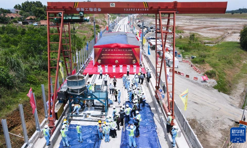 This aerial photo taken on Feb. 15, 2023 shows the construction site of the last ballastless track slab of Jakarta-Bandung High-Speed Railway in Karawang, West Java, Indonesia. With the self-compacting concrete being poured into the last track slab on Wednesday, the construction of ballastless track slabs along the whole line of Jakarta-Bandung High-Speed Railway was completed.(Photo: Xinhua)