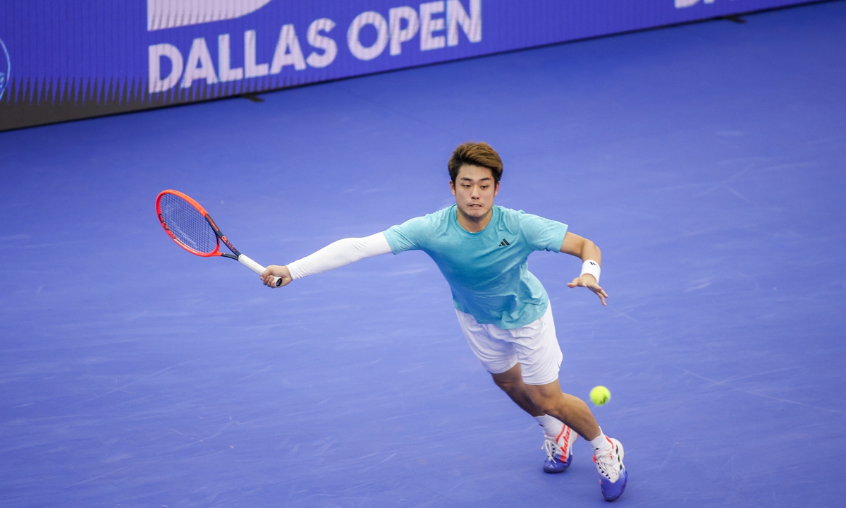Wu Yibing hits a return in the final of the Dallas Open on February 12, 2023. Photo: VCG